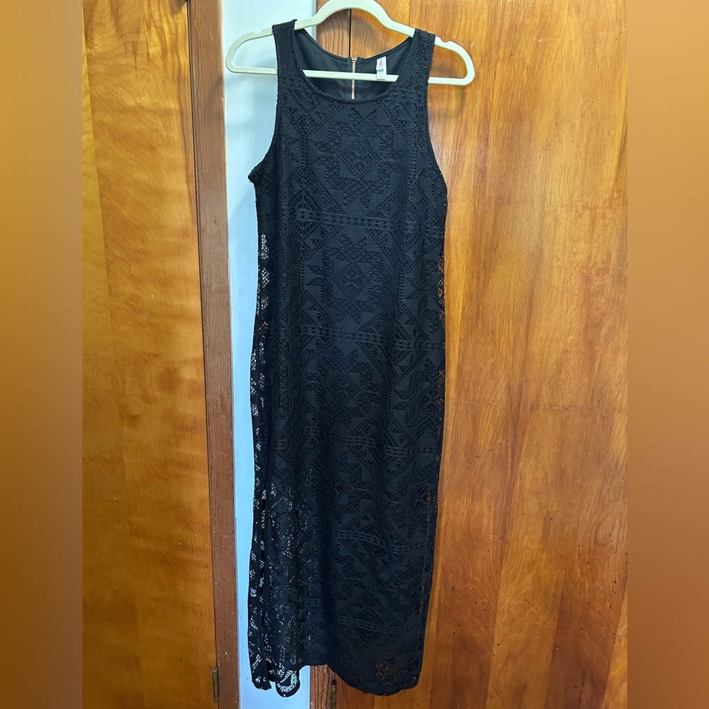Xhilaration Black Lace Maxi Dress - Sleeveless Elegant Design